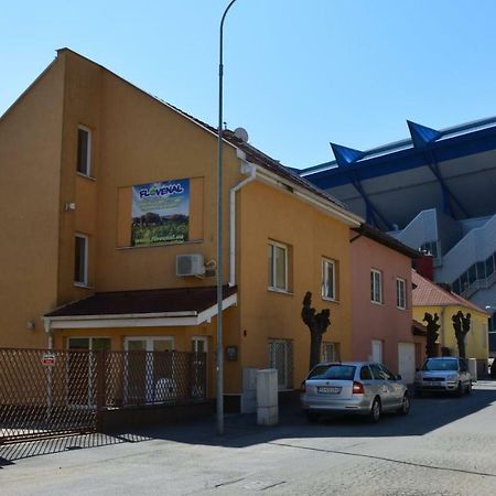 Hotel Nerudova SIX Košice Exterior foto